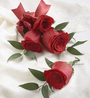Rose Corsage & Boutonniere Package