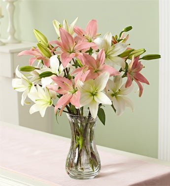 Pink & White Lily Bouquet with Free Vase